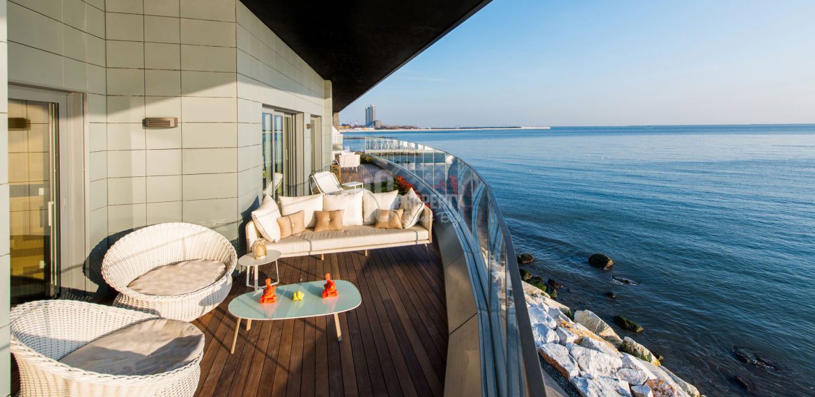 Luxury apartments for sale with amazing sea view in Istanbul Atakoy