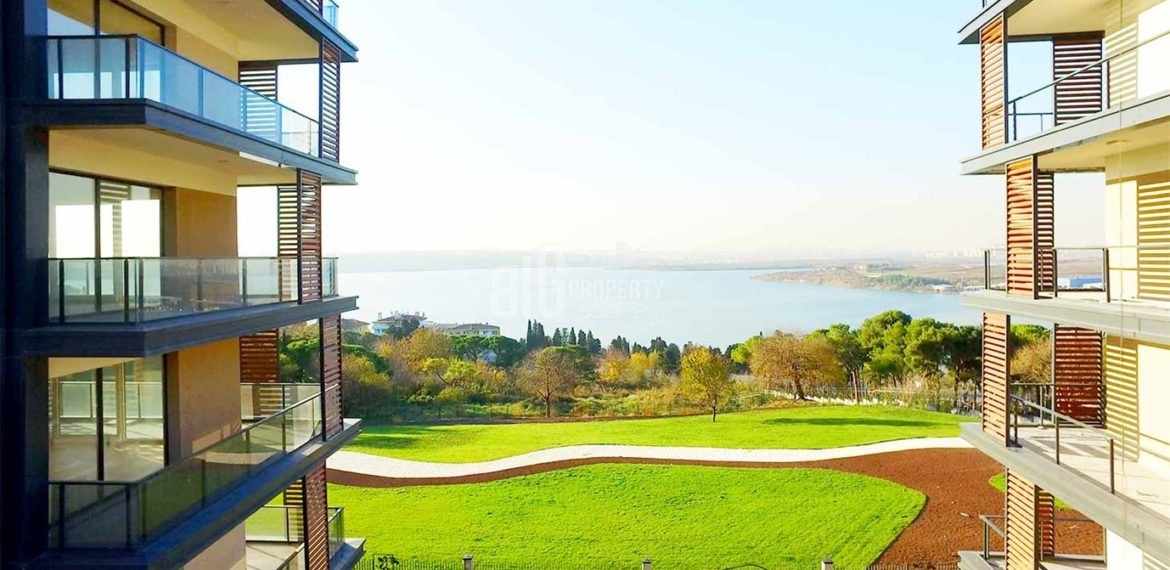 The Most Beautiful canal istanbul key ready and citizenship real estate for sale in Kucukcekmece İstanbul