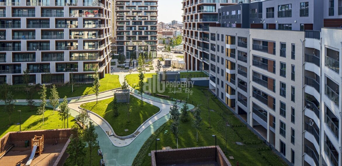 Asian Side High quality family flats with sea view for sale in Kartal İstanbul