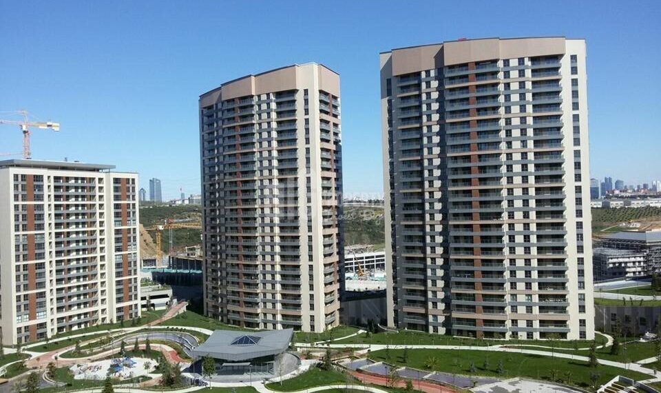 Luxury residantial houses for sale with wonderful city view near to highway in Istanbul Kagithane