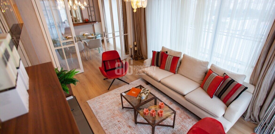 investing new flats close to shopping mall in city center of istanbul Gaziosmanpasa