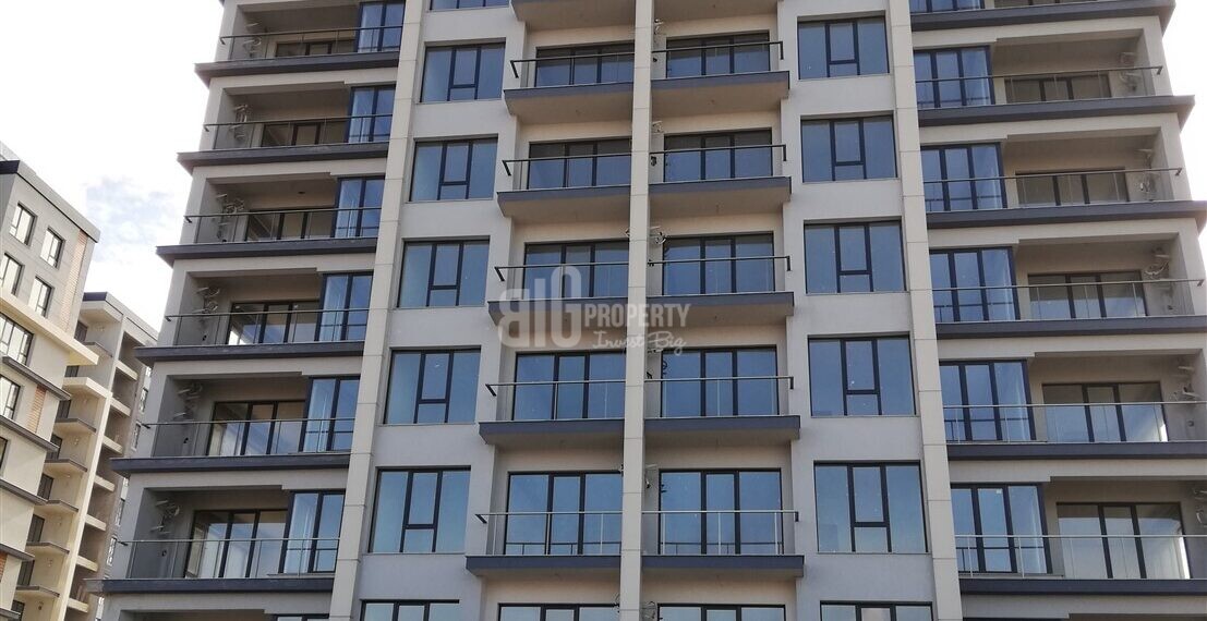 Connected metro in front of shops center home for sale in Bahcelievler Istanbul